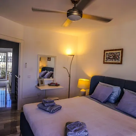 Casa vacanze Newly Remodeled Townhouse Walking Distance *